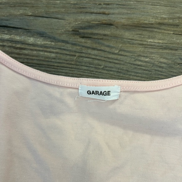 Pink garage top never worn - Picture 2 of 2